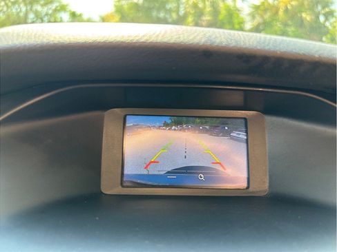 Used 2017 Ford Focus SE FWD image 22