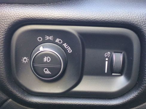 Used 2024 RAM 2500 Big Horn image 26