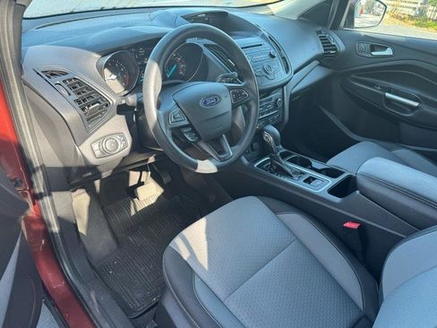 Used 2018 Ford Escape SE image 12