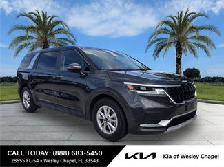 Used 2024 Kia Carnival LX video 1