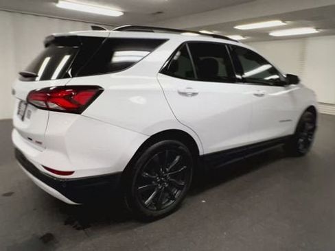 Certified 2023 Chevrolet Equinox RS w/ RS Leather Package AWD/4WD image 8