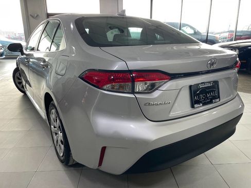 Used 2024 Toyota Corolla LE image 5