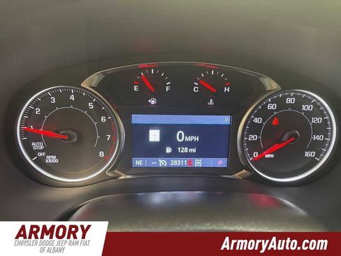 Used 2023 GMC Acadia SLT image 15