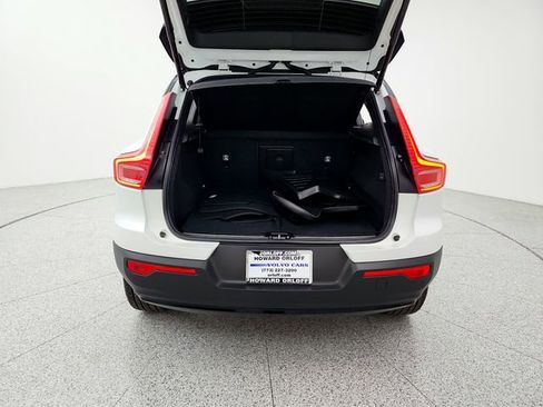 Used 2021 Volvo XC40 T5 R-Design AWD/4WD image 19