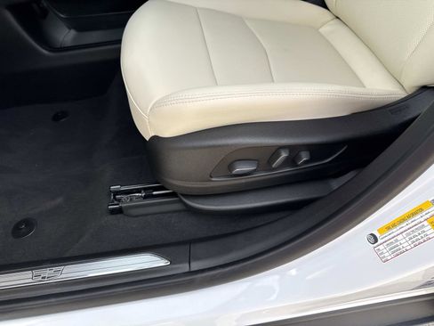 New 2025 Cadillac XT5 Sportv image 21