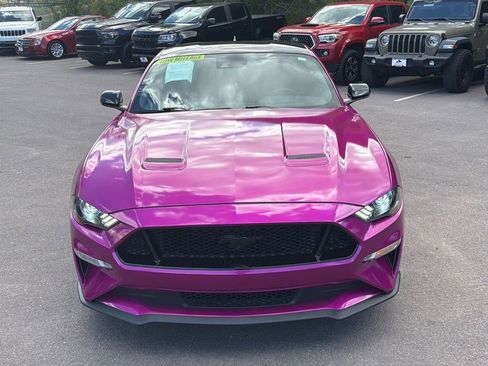 Used 2022 Ford Mustang GT w/ Black Accent Package RWD image 2
