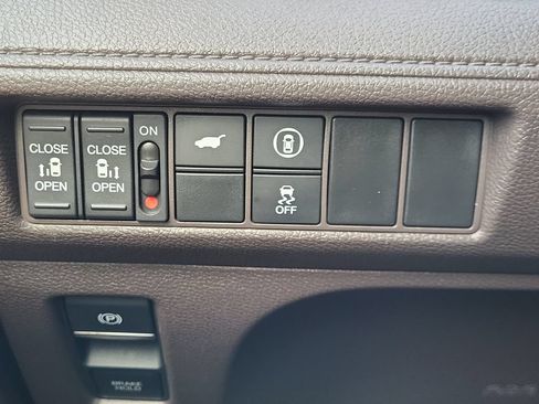 Used 2021 Honda Odyssey EX-L image 34