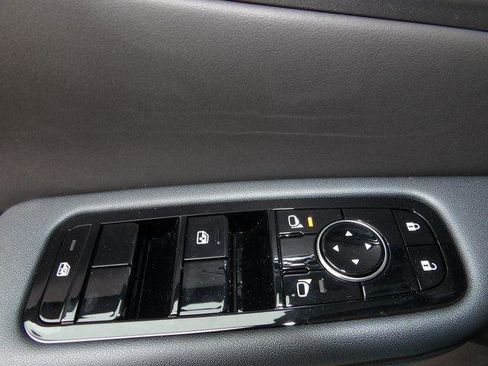 New 2026 Nissan Leaf Platinum+ w/ Cargo Package (Platinum+) image 21