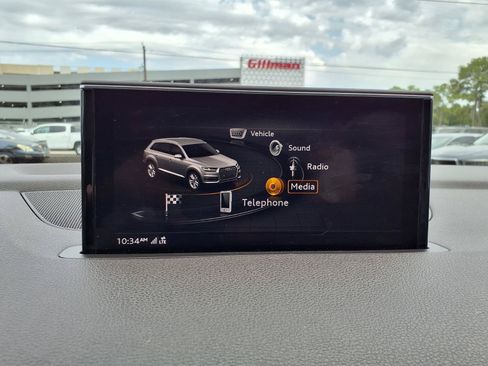 Used 2017 Audi Q7 3.0T Prestige AWD/4WD image 6