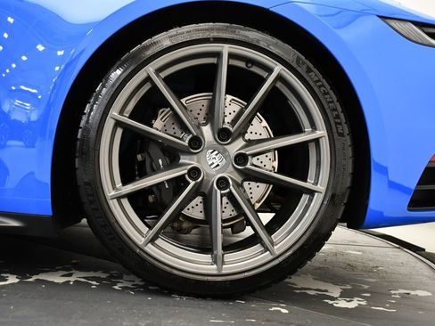 Used 2024 Porsche 911 Carrera T image 17