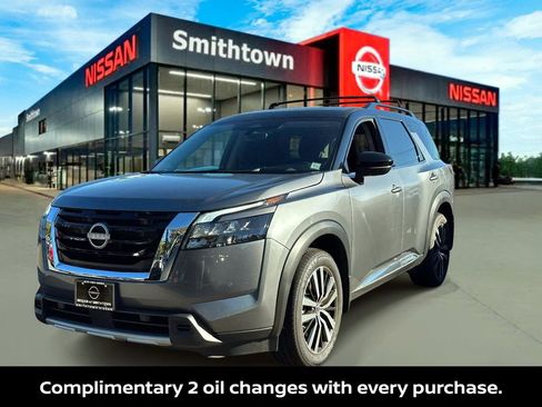 Certified 2025 Nissan Pathfinder Platinum w/ Cargo Package image 2