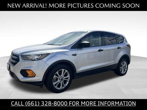 Used 2018 Ford Escape S FWD image 1