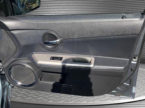 Used 2010 Dodge Avenger Express image 26