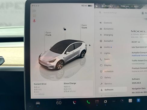 Used 2023 Tesla Model Y Long Range AWD/4WD image 26