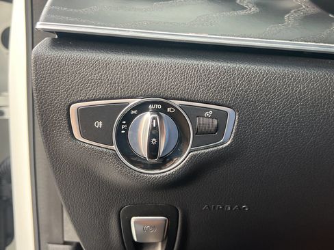 Used 2018 Mercedes-Benz E 300 image 11