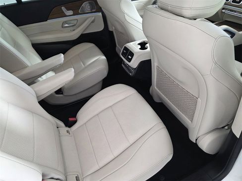 Certified 2022 Mercedes-Benz GLS 450 4MATIC image 32