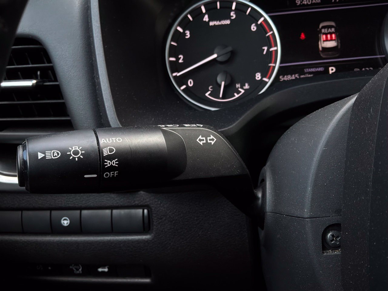 Used 2025 Nissan Rogue SV FWD image 38