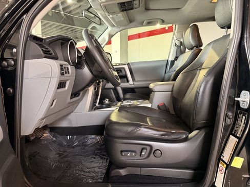 Used 2013 Toyota 4Runner SR5 image 9