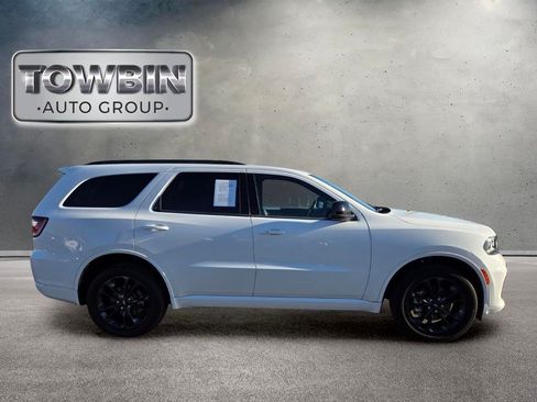 Used 2023 Dodge Durango GT w/ Blacktop Package AWD/4WD image 3