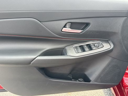 New 2027 Nissan Sentra SR FWD image 12