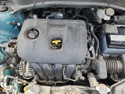 Certified 2024 Kia Seltos EX FWD image 30