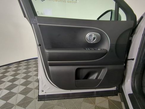 New 2026 Hyundai Ioniq 9 SE AWD/4WD image 30