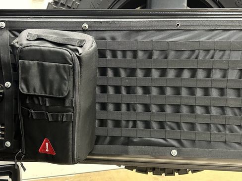 Used 2017 Jeep Wrangler Unlimited Sport image 33