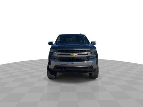 Used 2020 Chevrolet Silverado 1500 LT AWD/4WD image 3