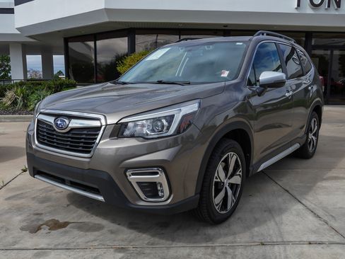 Used 2019 Subaru Forester Touring AWD/4WD image 4