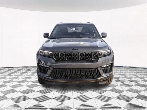 New 2025 Jeep Grand Cherokee Summit image 11