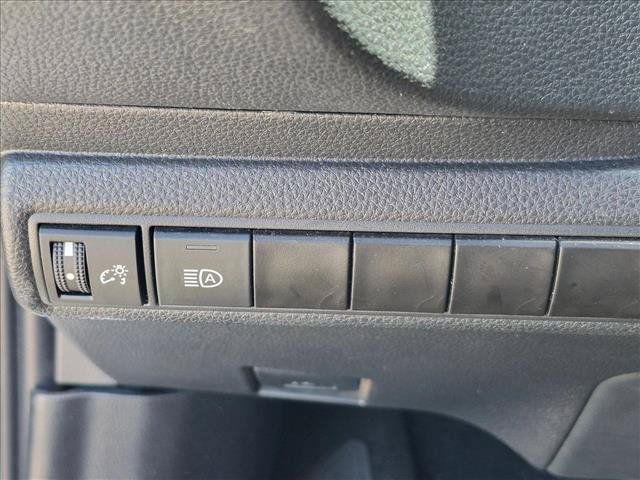 Used 2023 Toyota Corolla LE FWD image 11
