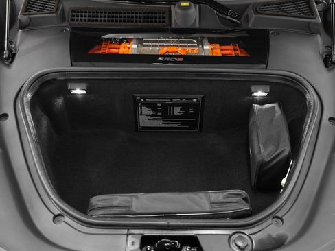 Certified 2022 Ferrari SF90 Spider Tailor Made image 19