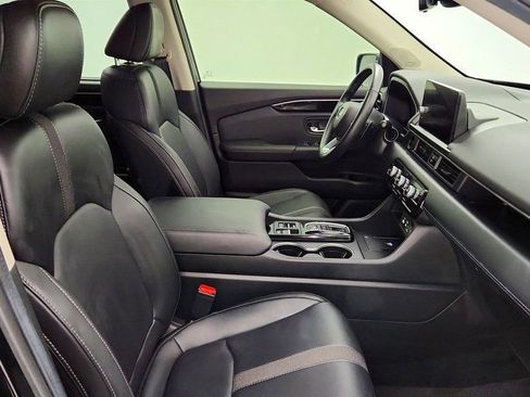 Used 2025 Honda Pilot Touring image 25