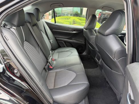 Used 2023 Toyota Camry SE FWD image 31