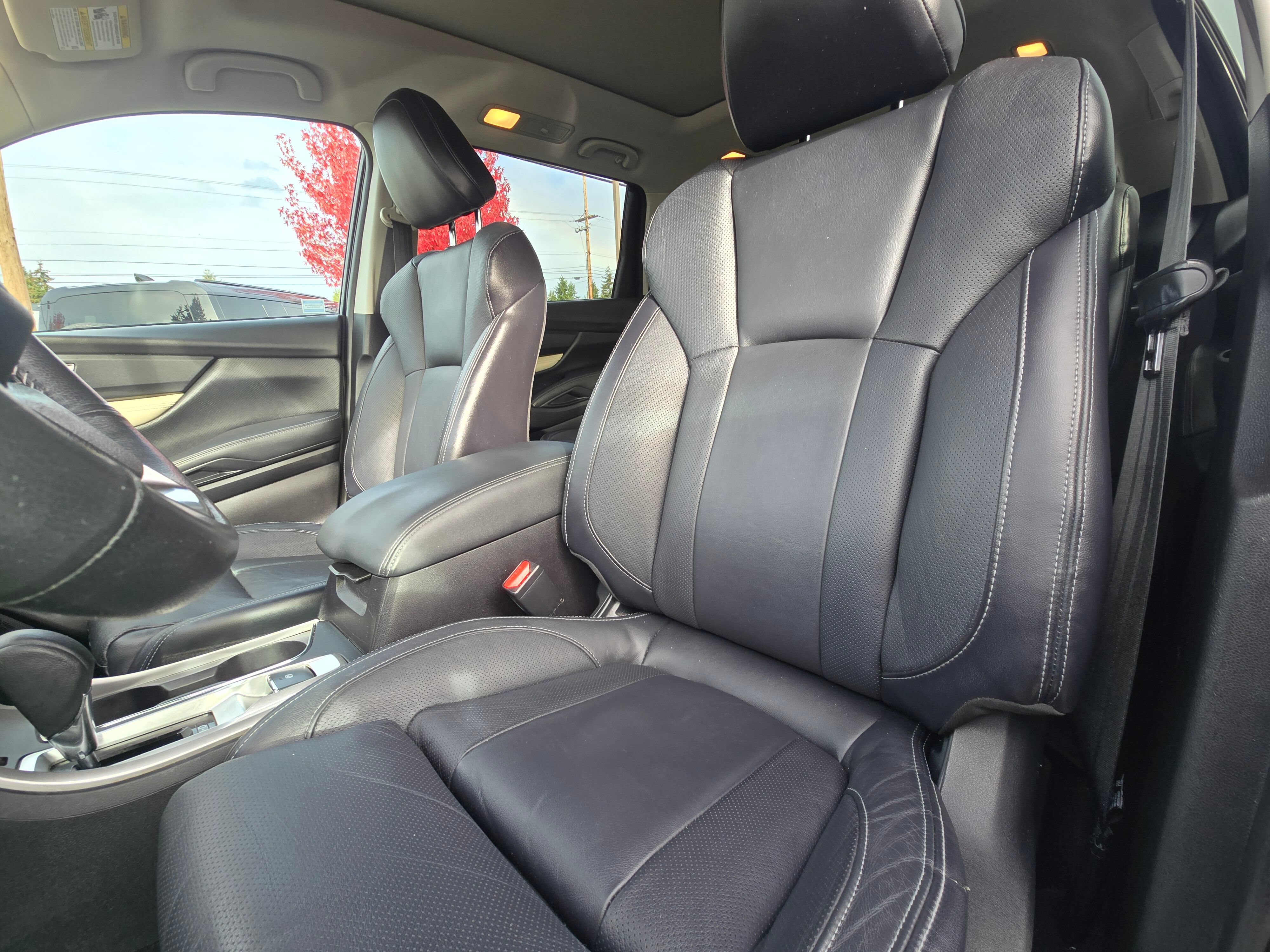 Used 2019 Subaru Ascent Limited AWD/4WD image 22