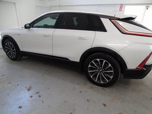 Certified 2024 Cadillac Lyriq Sport image 17
