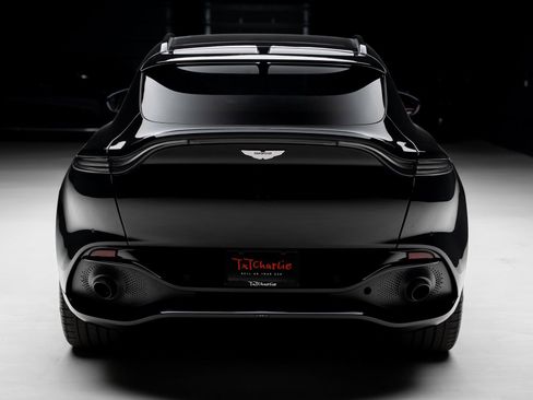 Used 2021 Aston Martin DBX image 26