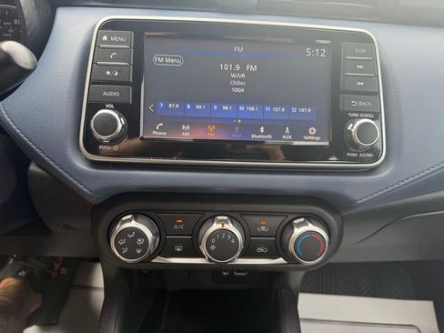 Used 2023 Nissan Versa SV FWD image 13