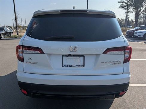 Used 2022 Honda Pilot Black Edition image 4