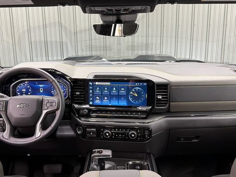 Used 2026 Chevrolet Silverado 1500 ZR2 AWD/4WD image 37