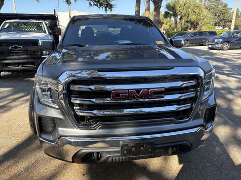 Used 2020 GMC Sierra 1500 SLE w/ SLE Value Package image 2