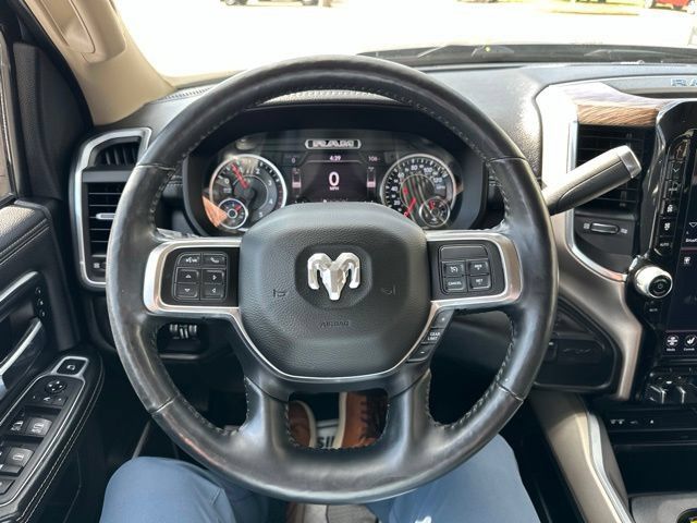 Used 2019 RAM 3500 Laramie AWD/4WD image 11