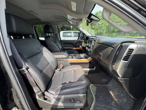 Used 2017 Chevrolet Silverado 1500 LTZ w/ Sport Package AWD/4WD image 16