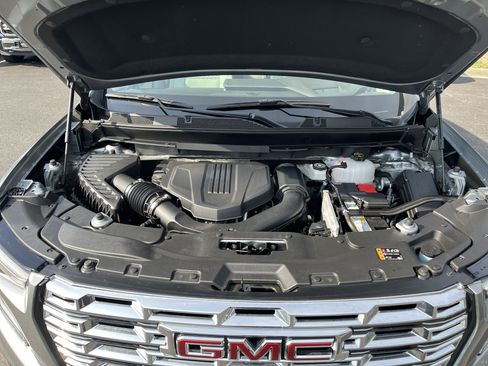 Used 2025 GMC Acadia Denali w/ Super Cruise Package FWD image 35