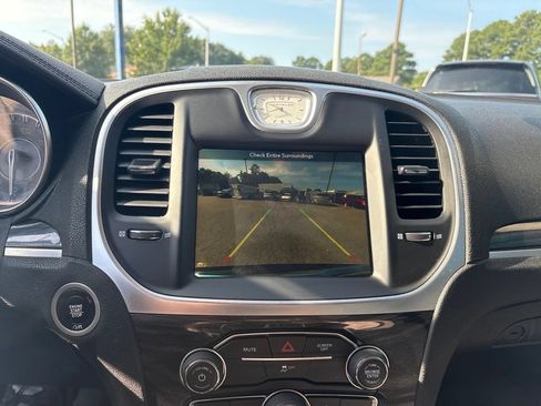 Used 2019 Chrysler 300 Touring w/ Sport Appearance Package RWD image 23