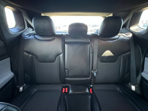 Used 2025 Jeep Compass Latitude AWD/4WD image 33