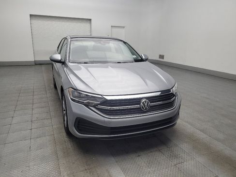 Used 2023 Volkswagen Jetta SE FWD image 13