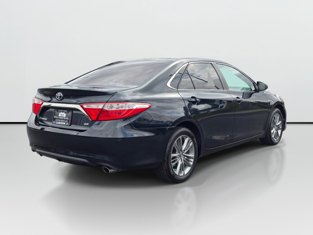 Used 2017 Toyota Camry SE FWD image 5