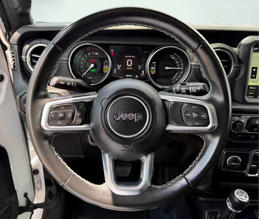 Used 2022 Jeep Wrangler Unlimited Sahara AWD/4WD image 42