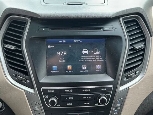 Used 2018 Hyundai Santa Fe Sport FWD image 34
